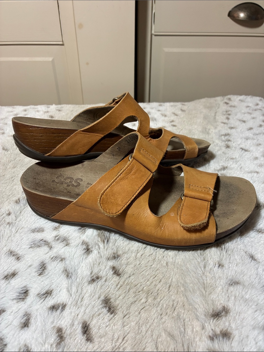 Seaside Slide Sandal Size 7M Tan GUC